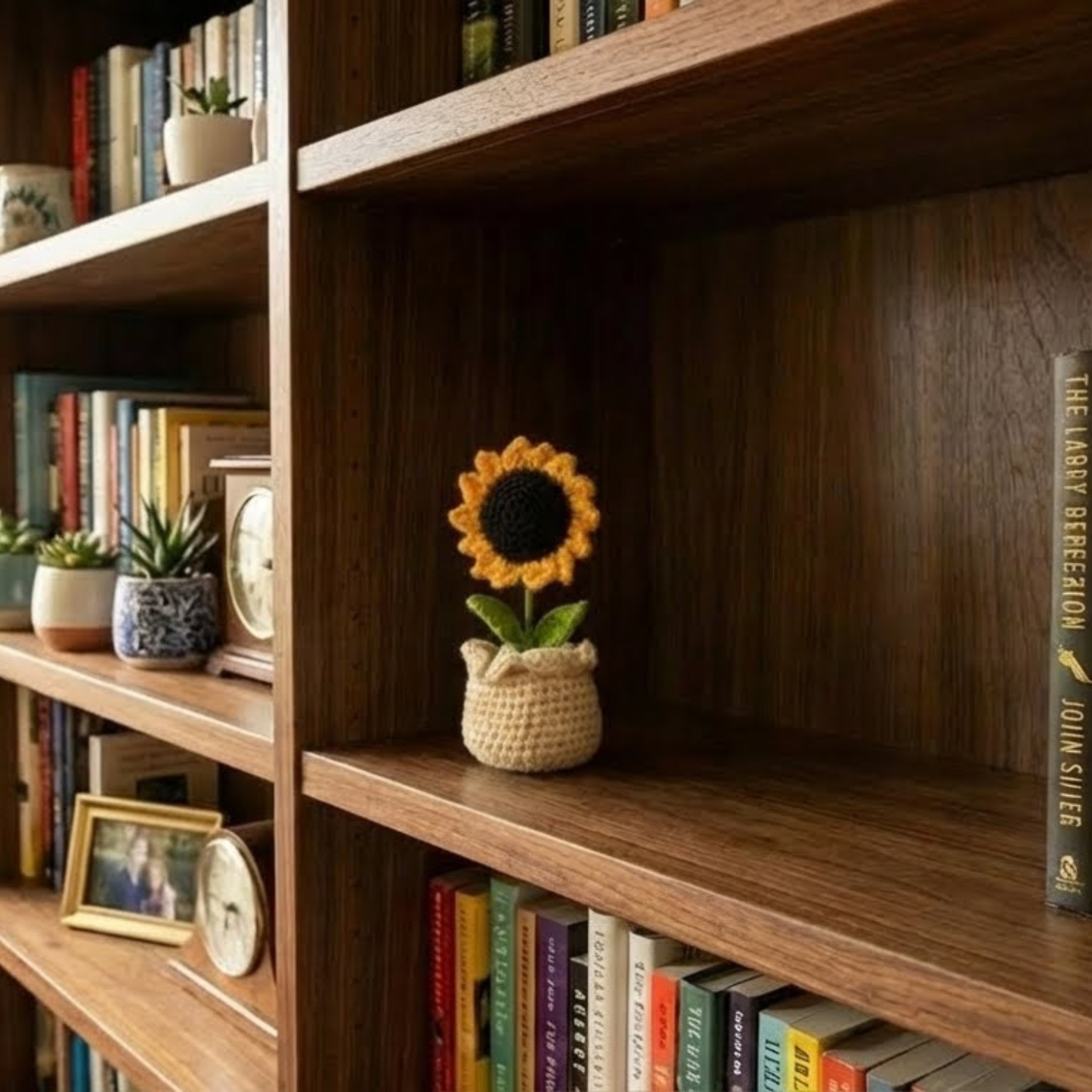 Dekorly Handmade Crochet Sunflower Pot Décor – Yarn Floral Tabletop Showpiece for Home, Office & Gift Use (6 Inch Height)