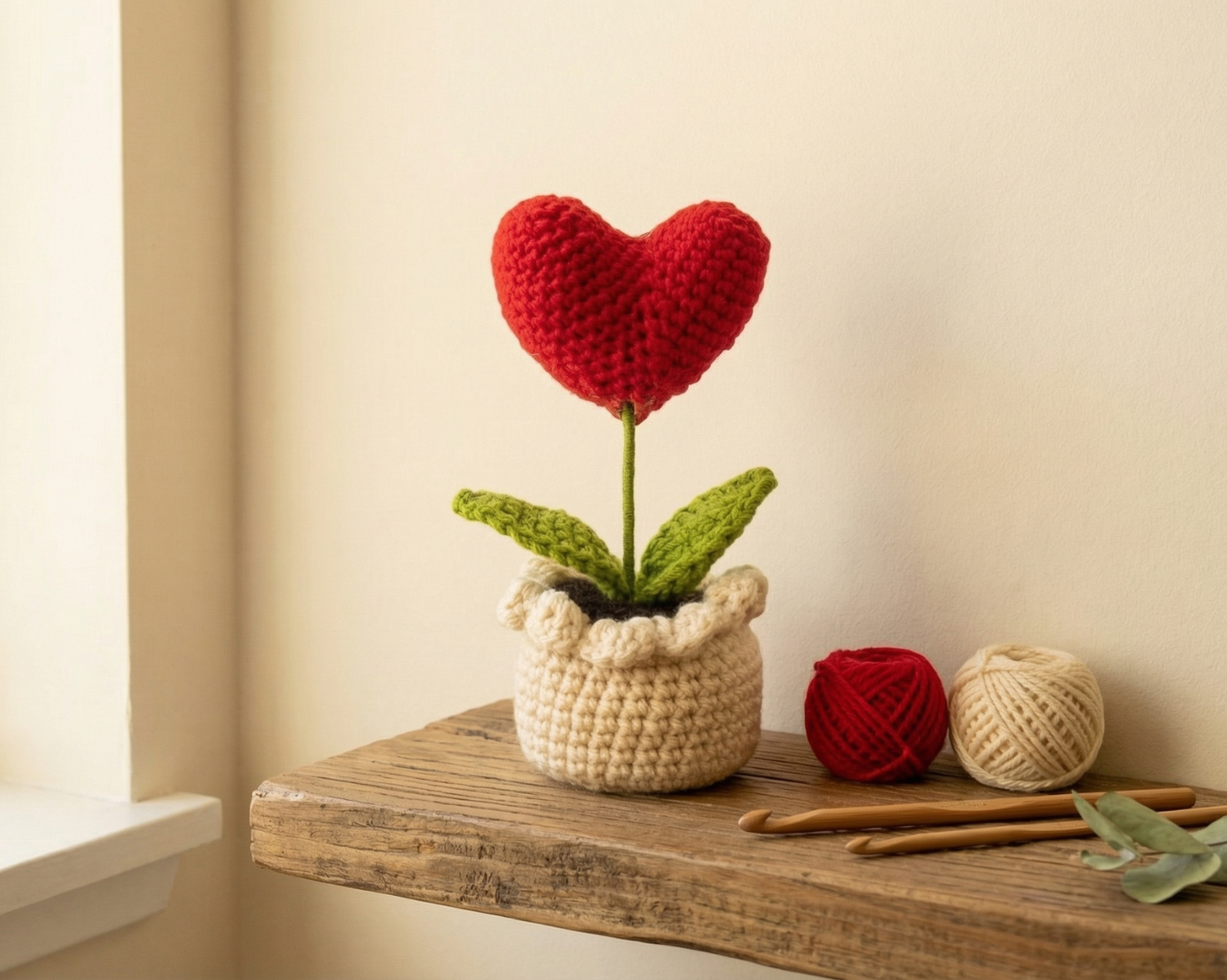 Dekorly Crochet Heart Flower Décor – Handcrafted Yarn Love Pot for Home Decoration & Valentine Gifting (6 Inches Tall)