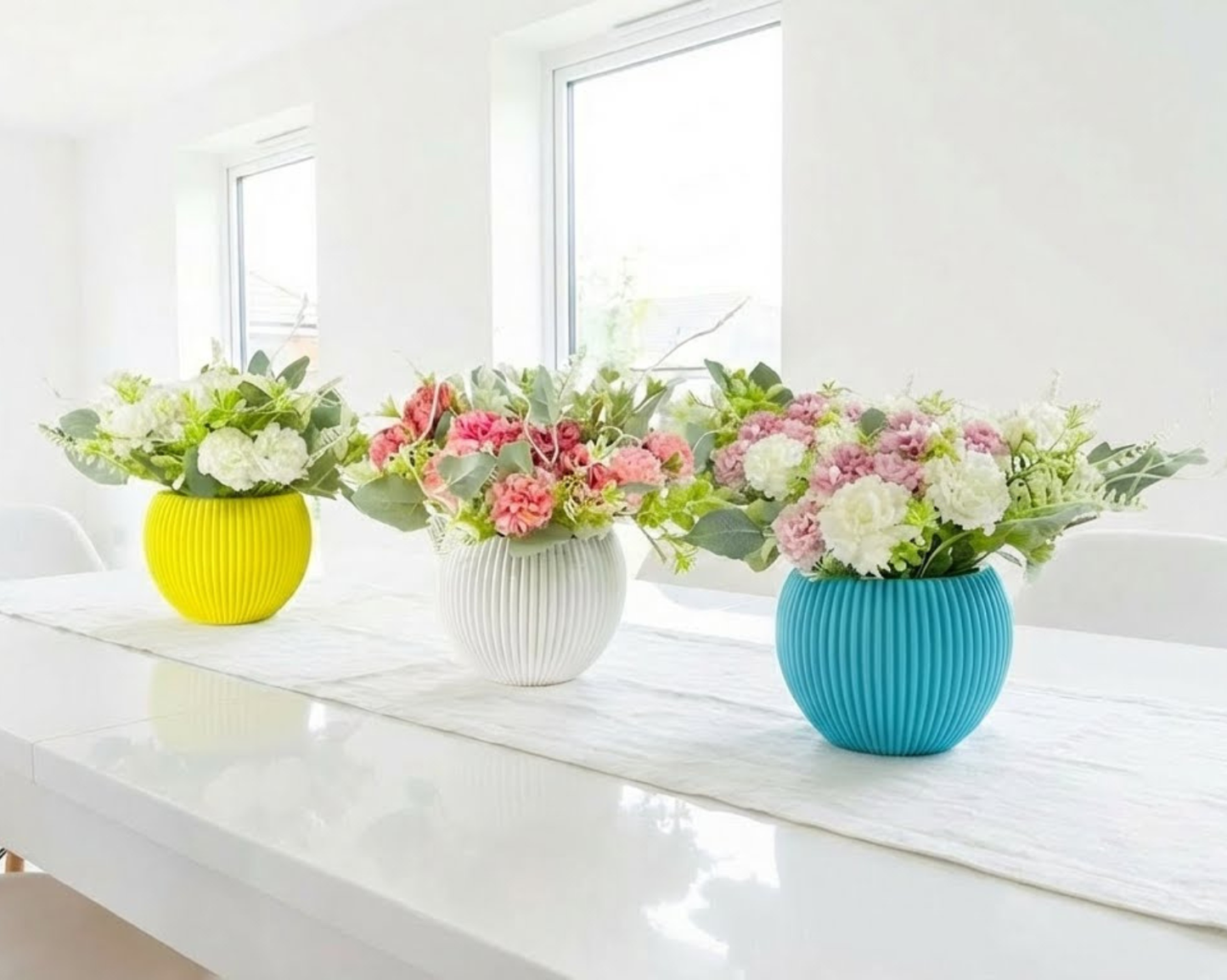 Dekorly Artificial Hydrangea Flowers | Premium Faux Flower Bunch for Home, Office & Table Décor | Realistic Look | 20 cm Height | Free Vase