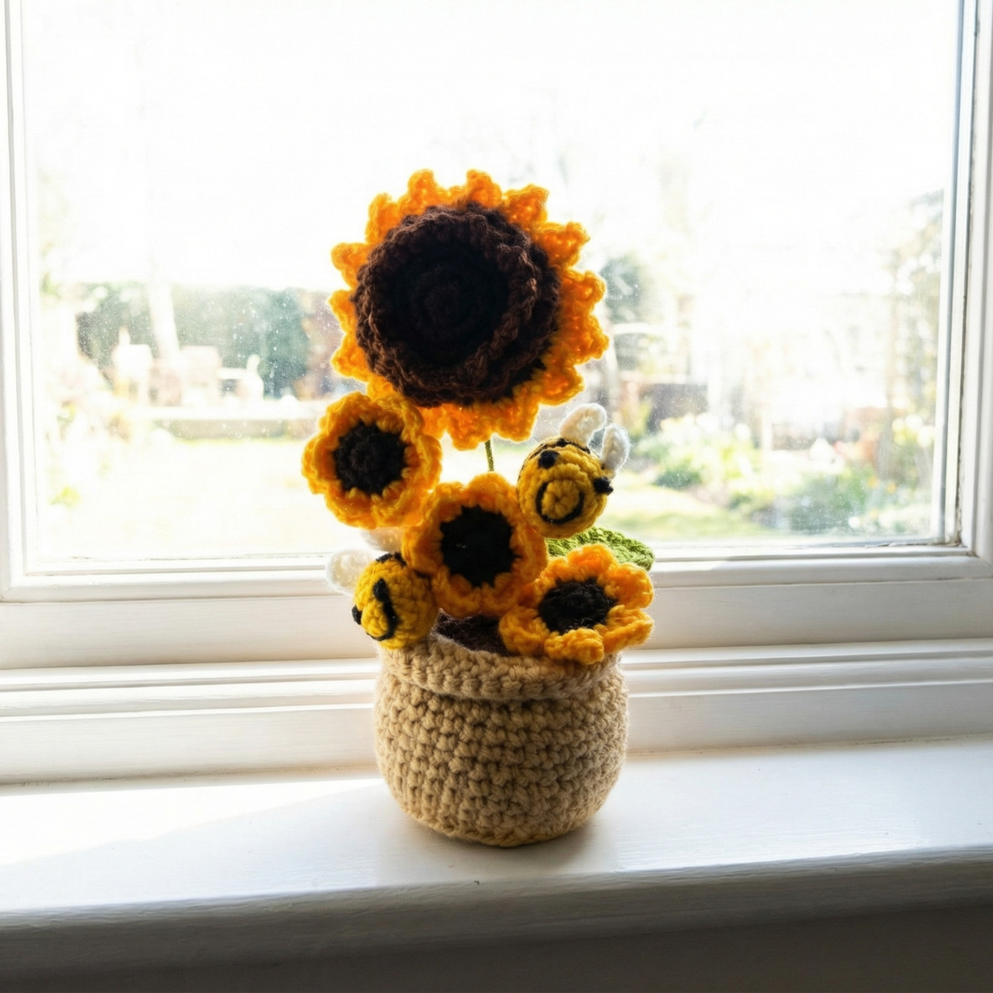 Dekorly Handmade Crochet Sunflower Plant with Pot – Cute Bee Design, Yarn Flower Home & Desk Decor Gift